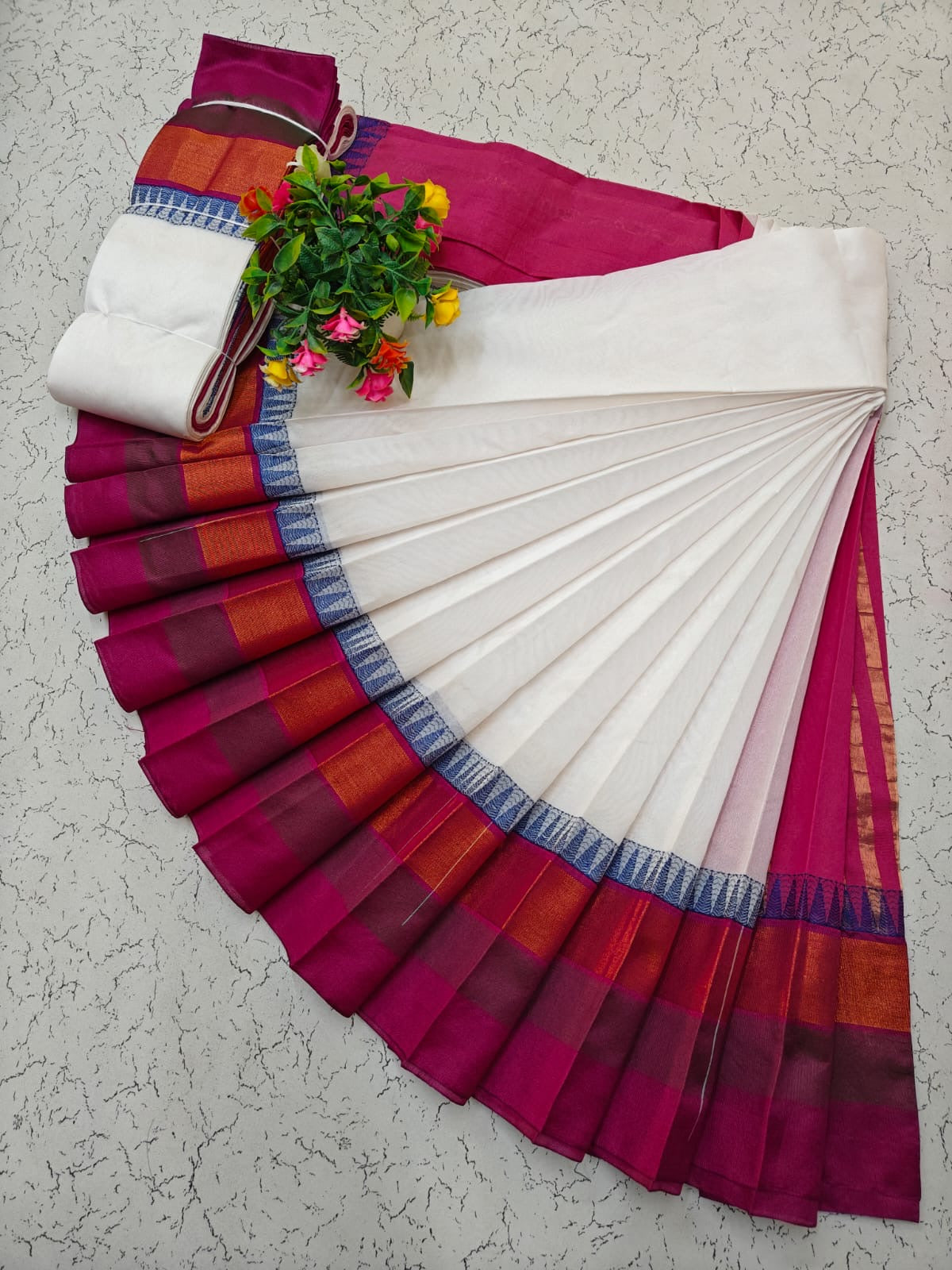 White and Pink Korvai Border Silk Cotton Saree