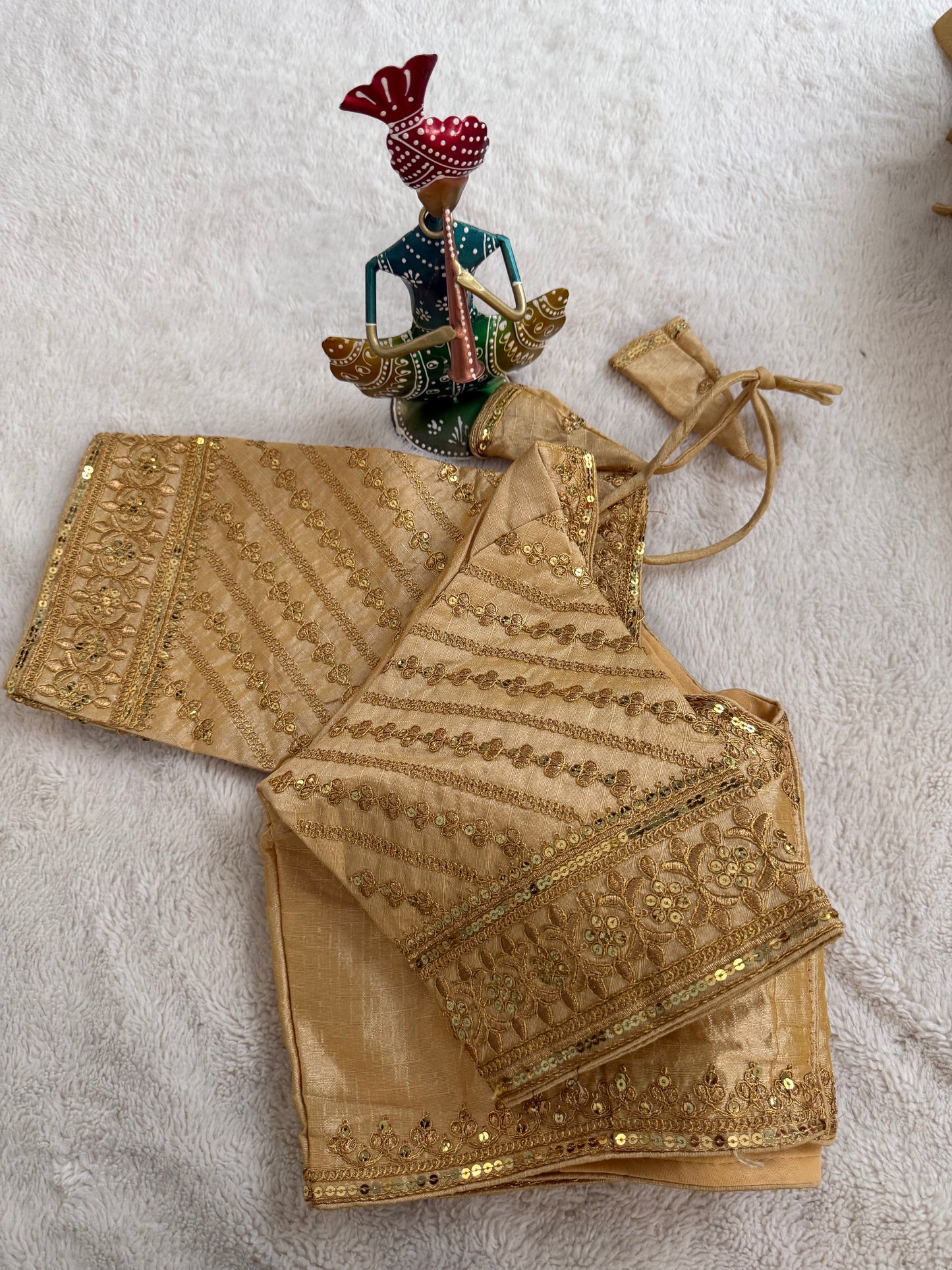 Gold D4 Embroidery Blouse