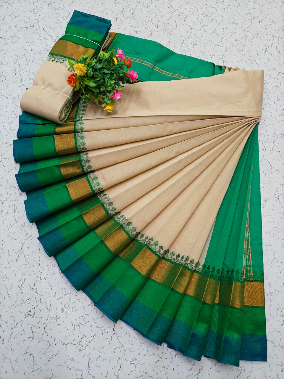Sandal and Light Green Korvai Border Silk Cotton Saree