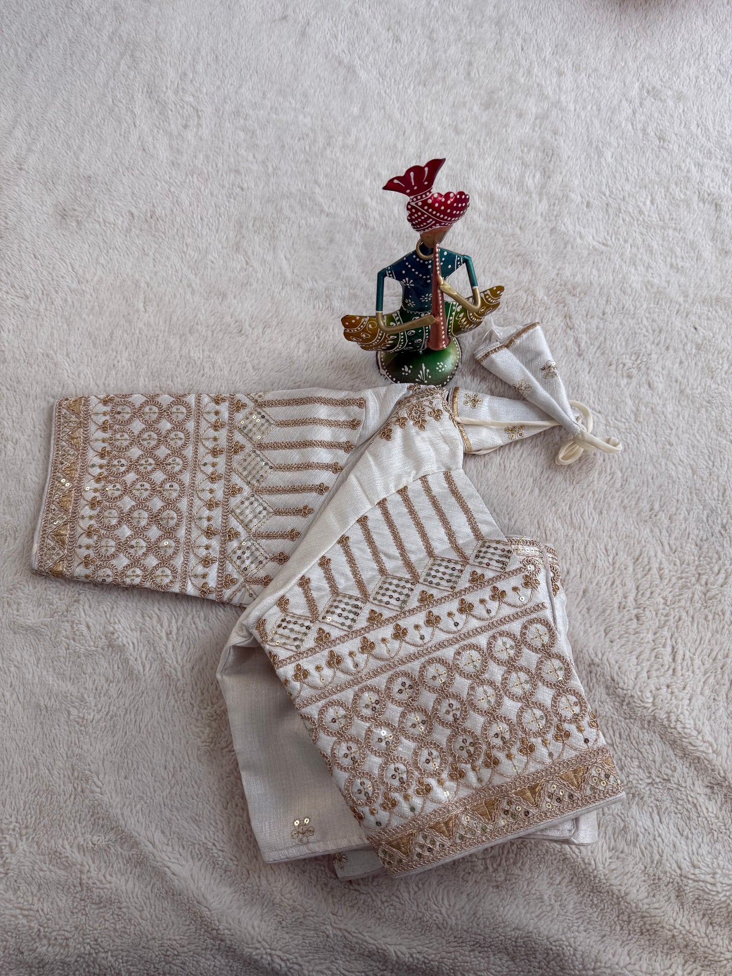 White D2 Embroidery Blouse