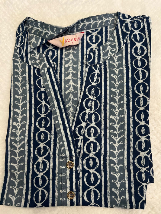 Black Sleeveless Short Kurti L