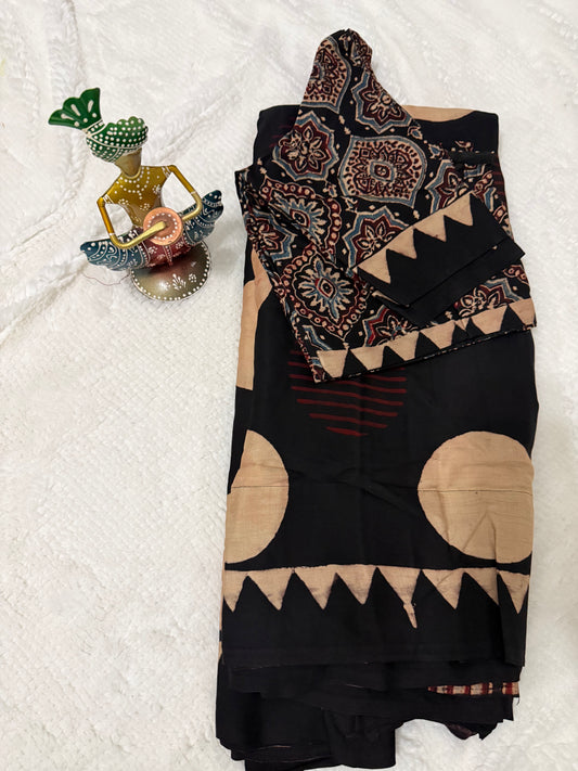 Black Lagdi Patta Gajji Silk Saree