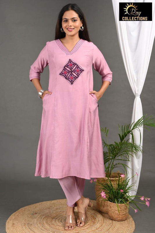Pink Diamond Pattern V Neck 2-Piece Chudidar Set