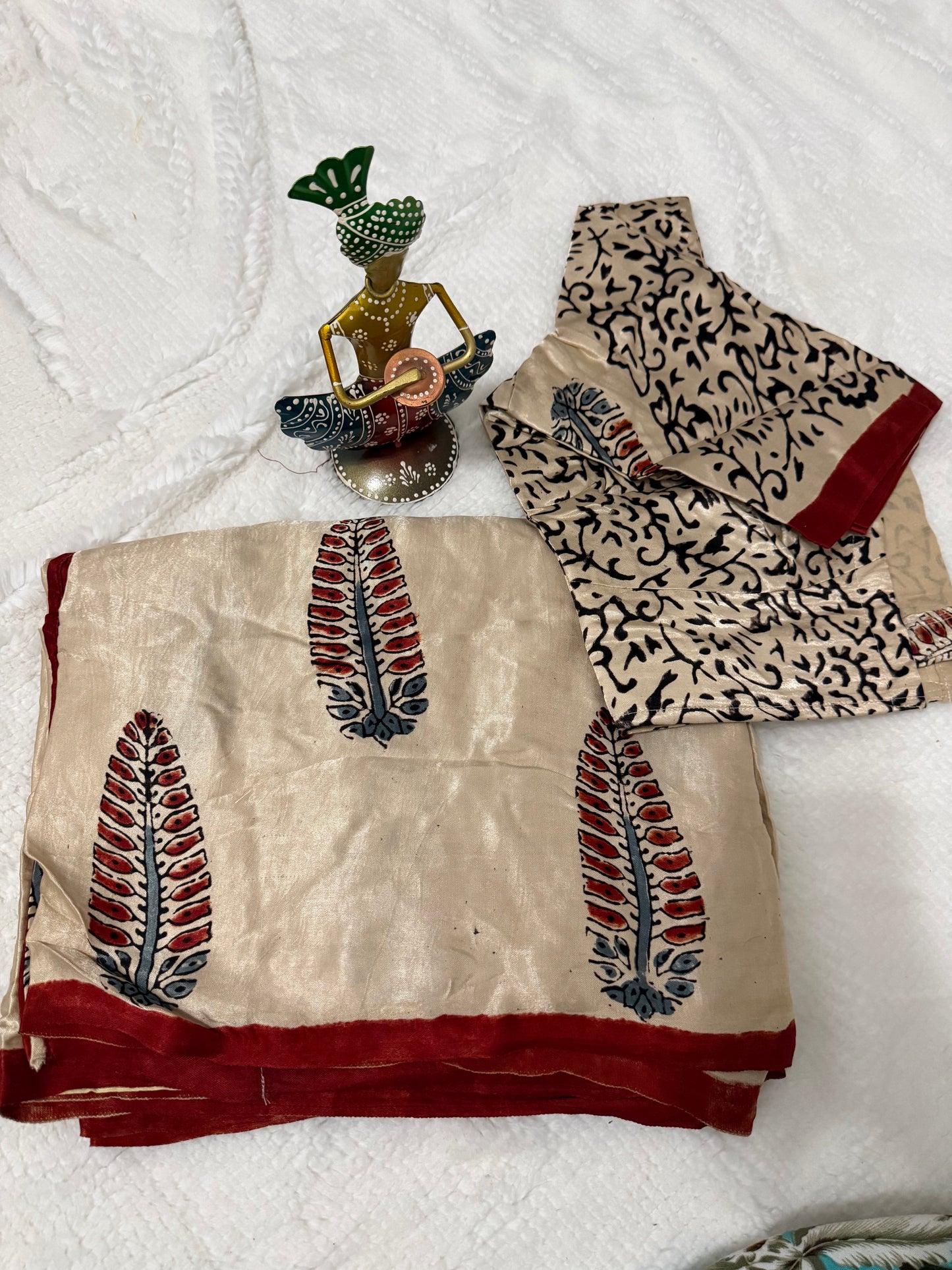 Sandal and Maroon Lagdi Patta Gajji Silk Saree