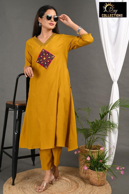 Yellow Diamond Pattern V Neck 2-Piece Chudidar Set