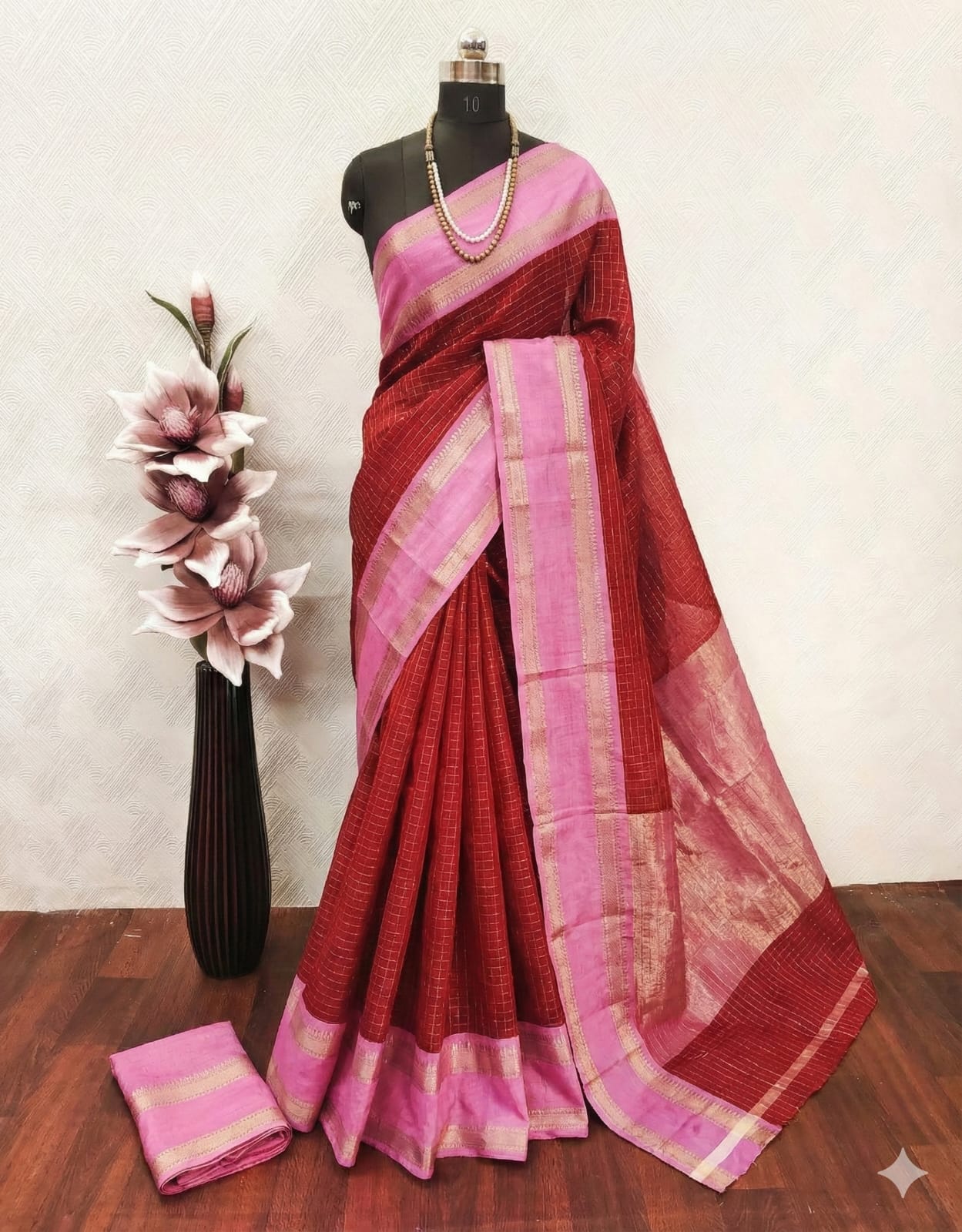 Red and Pink Checked Pattern Semi Kanchi Saree